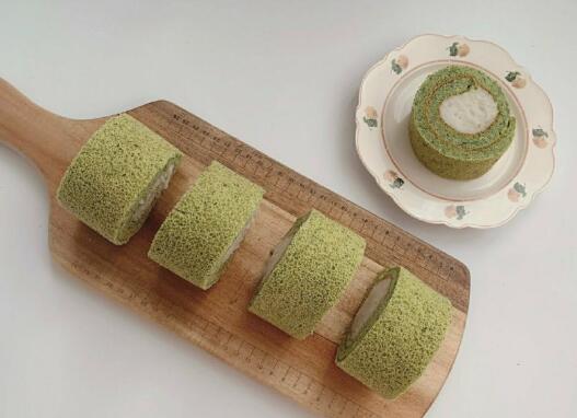 1秋天第一个蛋糕卷：制作菠菜山药蛋糕卷